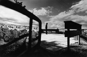 City in the Other Side of the Mirrow (City in the Mirrow)