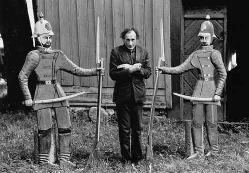 Mikutis With The Guards