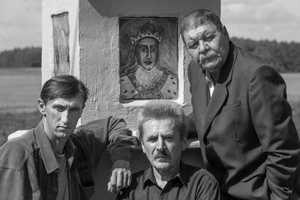 Viktoras Razvadovskis, Viktoras Urbanavičius And Vitoldas Urbanovičius Near The Monument For Vytautas Ar Girios. Gervėčių Region, Byelorussia.